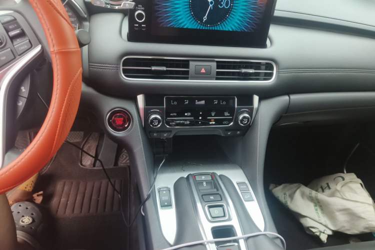 Used Honda Avancier 2023 370TURBO Four-Wheel Drive Luxury Edition Audio And AC Panel