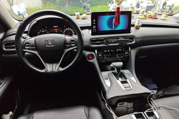Used Honda Avancier 2023 240TURBO Two-Wheel Drive Comfort Edition Center Console