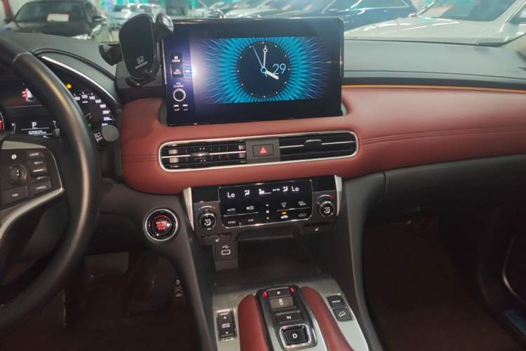 Used Honda Avancier 2023 370TURBO Two-Wheel-Drive Luxury Edition Audio And AC Panel