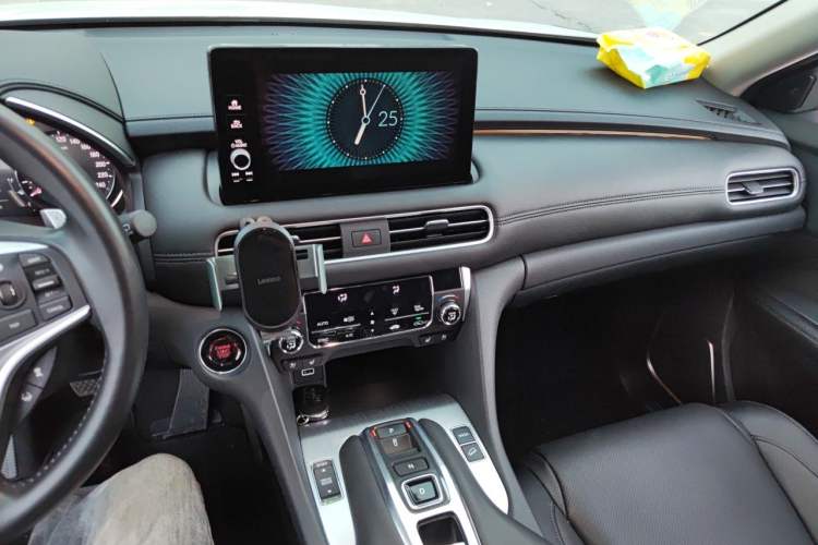 Used Honda Avancier 2023 370TURBO Four-Wheel Drive Luxury Edition Audio And AC Panel
