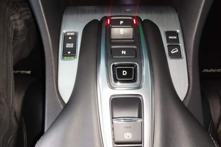 Used Honda Avancier 2023 370TURBO Four-Wheel Drive Luxury Edition Gear Lever