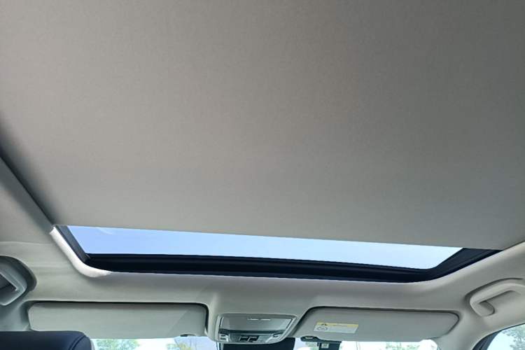 Used Honda Avancier 2023 370TURBO Four-Wheel Drive Luxury Edition Headliner