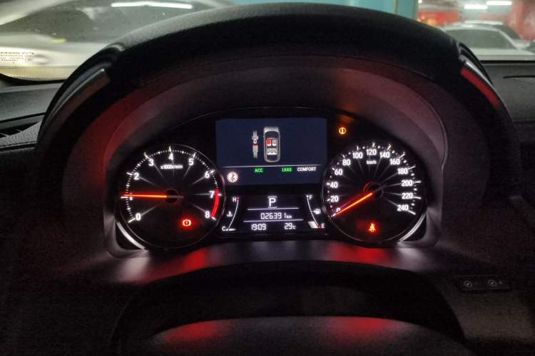 Used Honda Avancier 2023 370TURBO Four-Wheel Drive Luxury Edition Odometer Close Up
