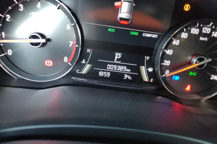 Used Honda Avancier 2023 370TURBO Four-Wheel Drive Luxury Edition Odometer Close Up