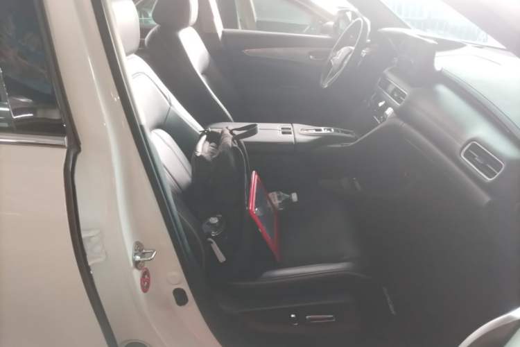 Used Honda Avancier 2023 370TURBO Four-Wheel Drive Luxury Edition Right Front Seat
