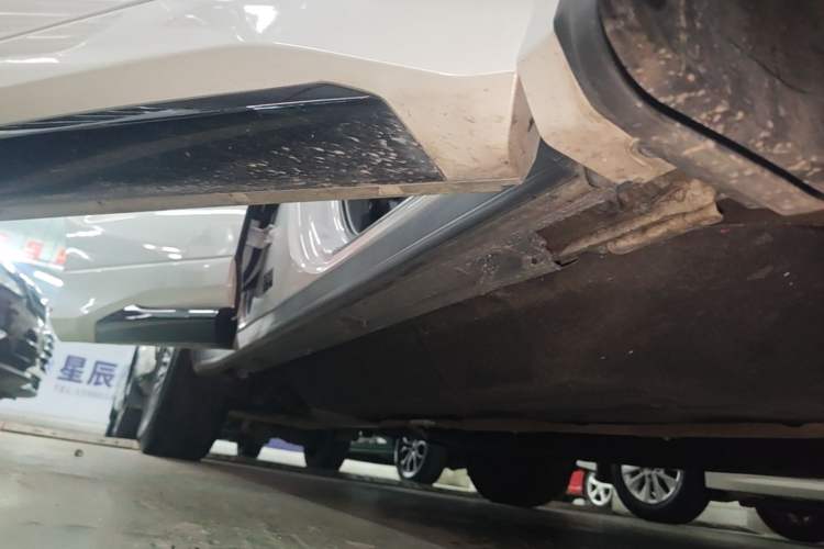 Used Honda Avancier 2023 370TURBO Two-Wheel-Drive Luxury Edition Right Side Sill