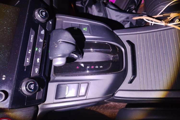 Used Honda Breeze 2020 240TURBO CVT 2WD Phantom Night Edition Gear Lever