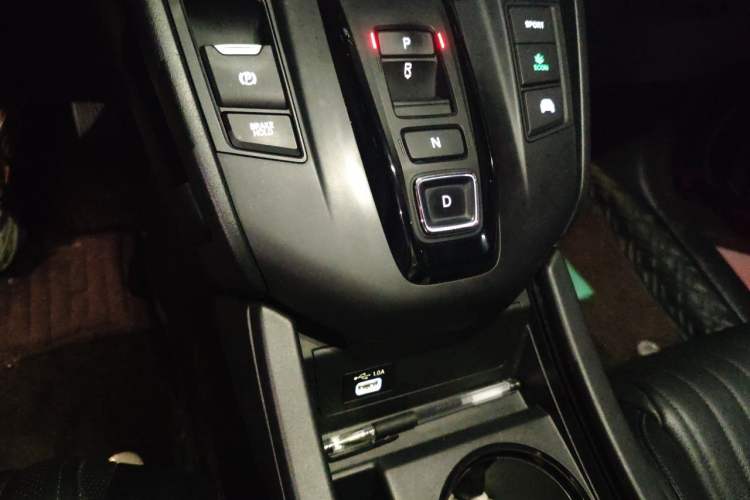 Used Honda Breeze 2020 Rui Hybrid 2.0L Two-Wheel Drive Rui Phantom Night Edition Gear Lever