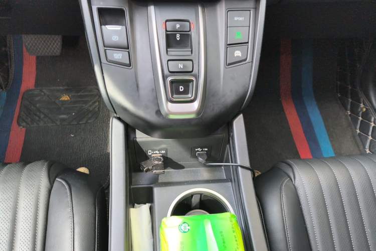 Used Honda Breeze 2020 Rui Hybrid 2.0L Two-Wheel Drive Rui Luxury Edition Gear Lever