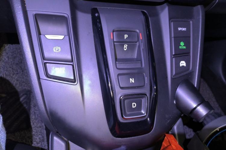 Used Honda Breeze 2020 Rui Hybrid 2.0L Two-Wheel Drive Rui Phantom Night Edition Gear Lever