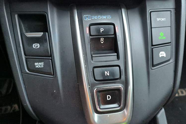 Used Honda Breeze 2020 Rui Hybrid 2.0L Two-Wheel Drive Rui Luxury Edition Gear Lever