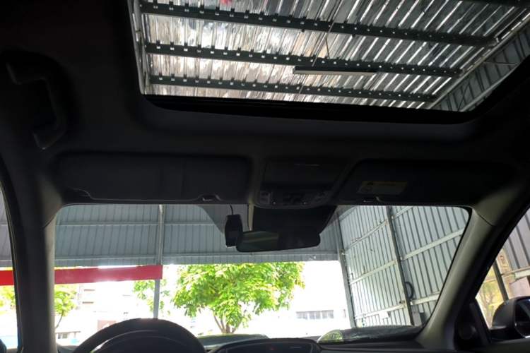 Used Honda Breeze 2020 240TURBO CVT 2WD Luxury Edition Headliner