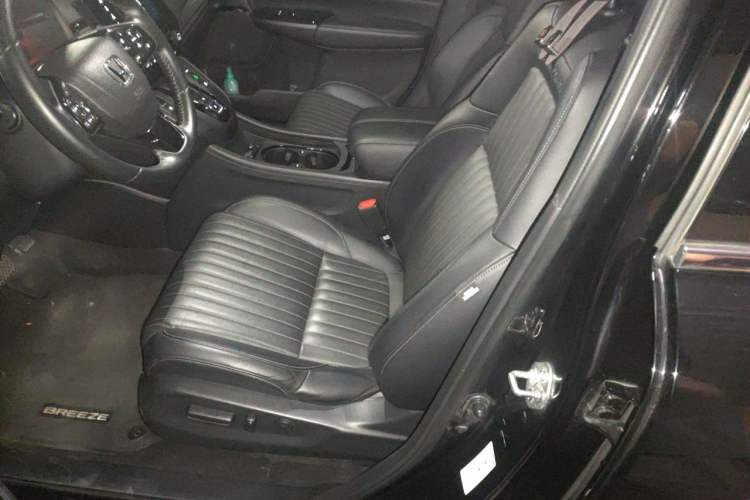 Used Honda Breeze 2020 Rui Hybrid 2.0L Two-Wheel Drive Rui Phantom Night Edition Left Front Seat