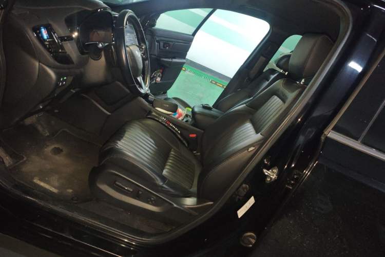 Used Honda Breeze 2020 Rui Hybrid 2.0L Two-Wheel Drive Rui Phantom Night Edition Left Front Seat