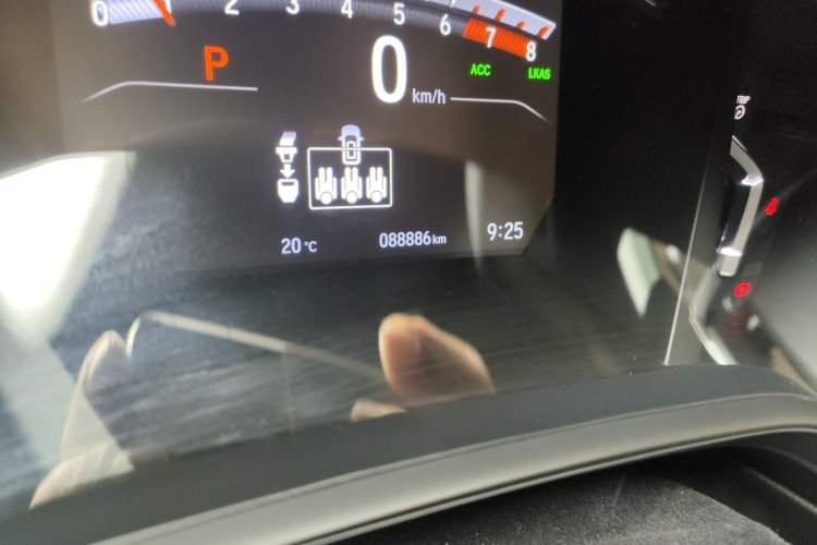 Used Honda Breeze 2020 240TURBO CVT 2WD Phantom Night Edition Odometer Close Up