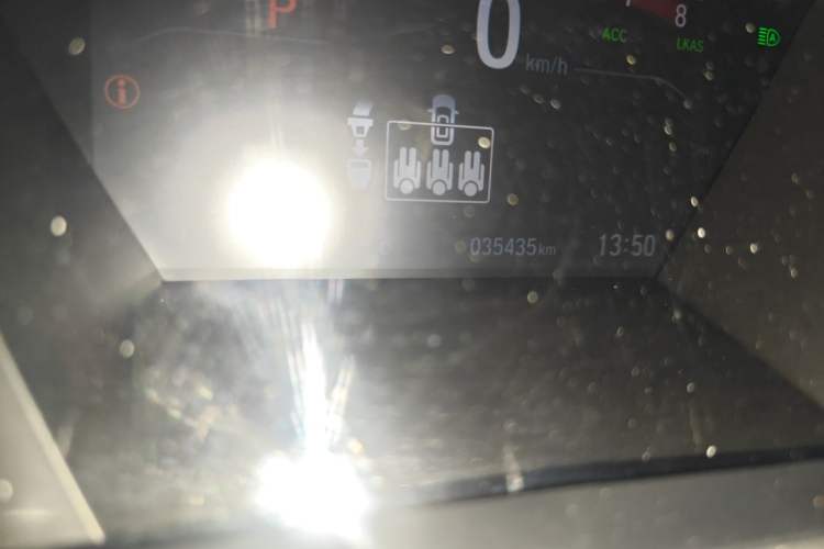 Used Honda Breeze 2020 240TURBO CVT Two-Wheel Drive Prestige Edition Odometer Close Up