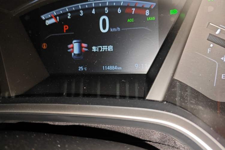 Used Honda Breeze 2020 240TURBO CVT Four-Wheel Drive Premium Edition Odometer Close Up