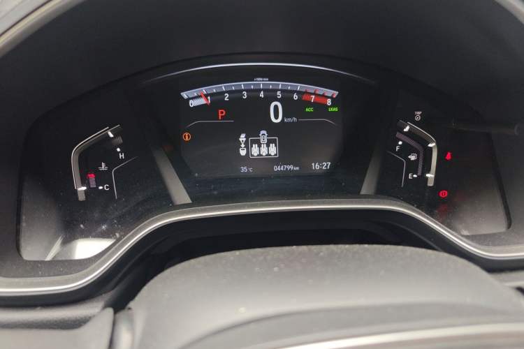 Used Honda Breeze 2020 240TURBO CVT Four-Wheel Drive Premium Edition Odometer Close Up