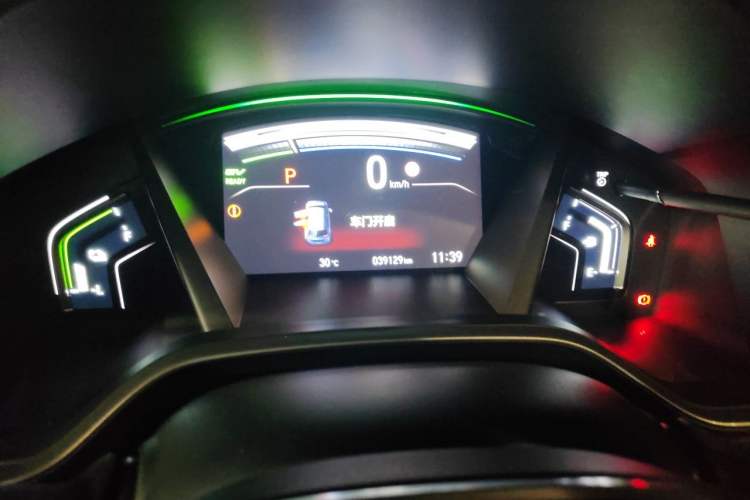 Used Honda Breeze 2020 Rui Hybrid 2.0L Two-Wheel Drive Rui Prestige Edition Odometer Close Up