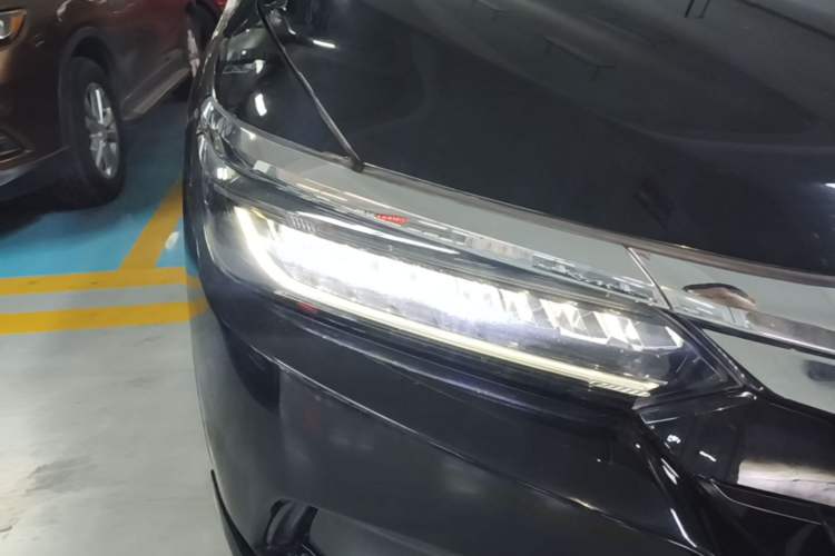 Used Honda Breeze 2020 240TURBO CVT Two-Wheel Drive Prestige Edition Right Front Headlight