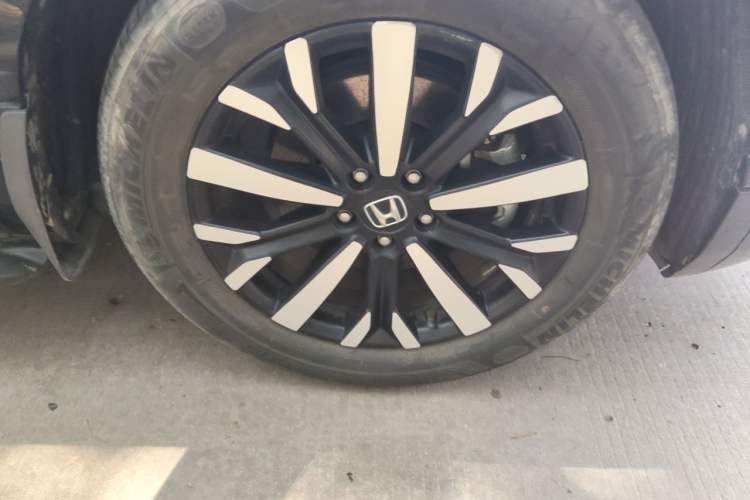 Used Honda Breeze 2020 Rui Hybrid 2.0L Two-Wheel Drive Rui Luxury Edition Right Front Wheel Hub