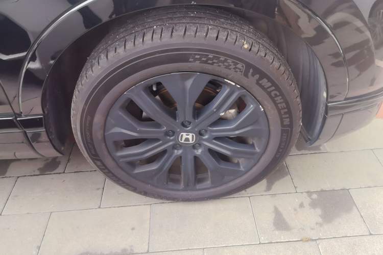 Used Honda Breeze 2020 240TURBO CVT 2WD Phantom Night Edition Right Front Wheel Hub