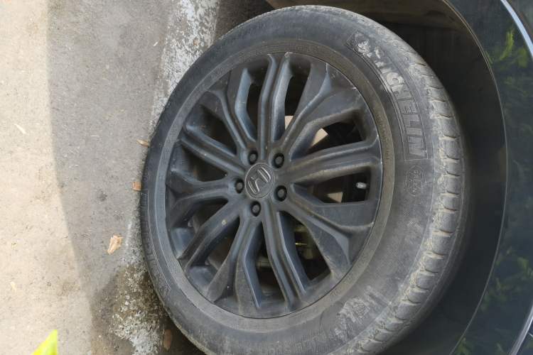 Used Honda Breeze 2020 240TURBO CVT 2WD Phantom Night Edition Right Front Wheel Hub
