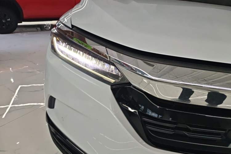 Used Honda Breeze 2020 Rui Hybrid 2.0L Two-Wheel Drive Rui Luxury Edition Right Front Headlight