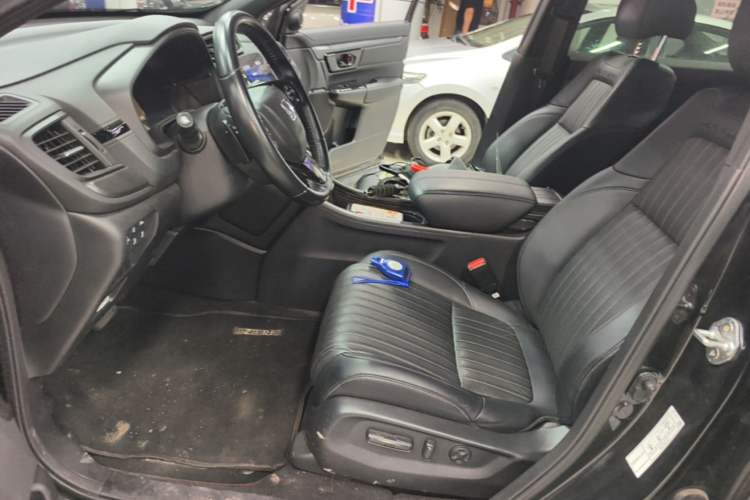 Used Honda Breeze 2020 240TURBO CVT 2WD Phantom Night Edition Left Front Seat