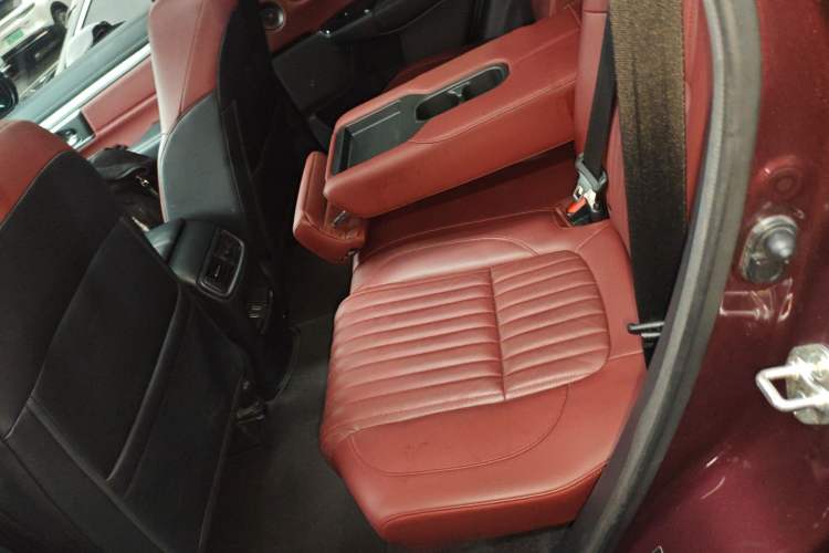 Used Honda Breeze 2020 240TURBO CVT Two-Wheel Drive Prestige Edition Left Rear Seat