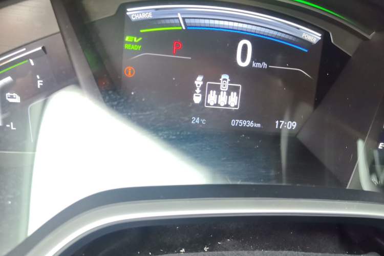 Used Honda Breeze 2020 Rui Hybrid 2.0L Two-Wheel Drive Rui Prestige Edition Odometer Close Up