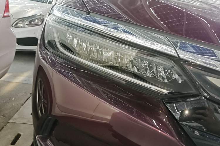 Used Honda Breeze 2020 240TURBO CVT Two-Wheel Drive Prestige Edition Right Front Headlight
