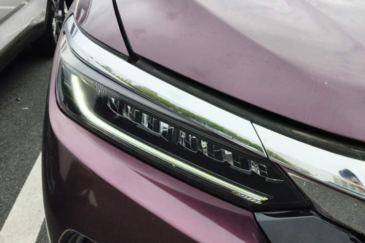 Used Honda Breeze 2020 240TURBO CVT 2WD Luxury Edition Right Front Headlight