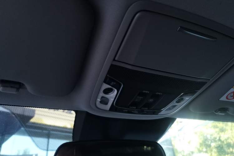 Used Honda Breeze 2020 240TURBO CVT 2WD Luxury Edition Headliner