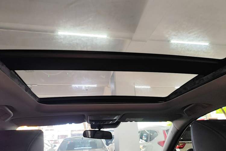 Used Honda Breeze 2020 240TURBO CVT Two-Wheel Drive Prestige Edition Headliner