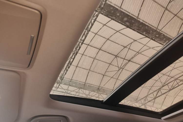 Used Honda Breeze 2020 240TURBO CVT 2WD Luxury Edition Headliner