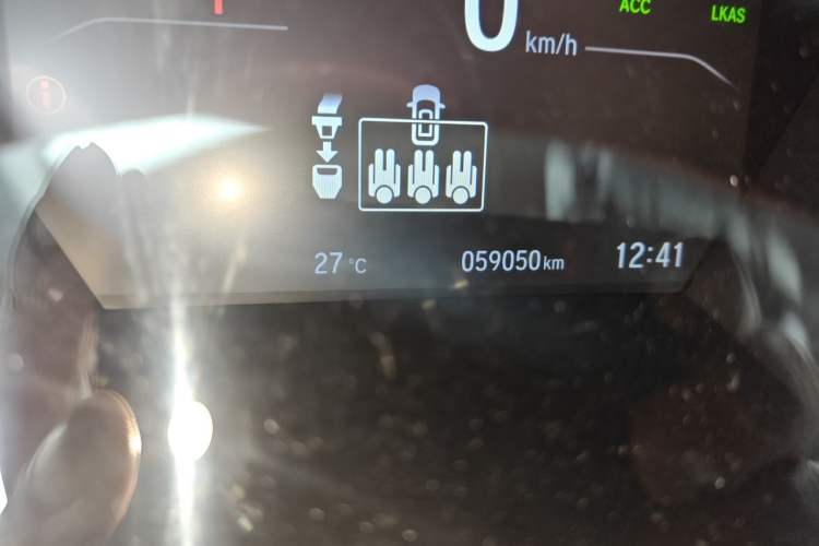 Used Honda Breeze 2020 240TURBO CVT Two-Wheel Drive Prestige Edition Odometer Close Up