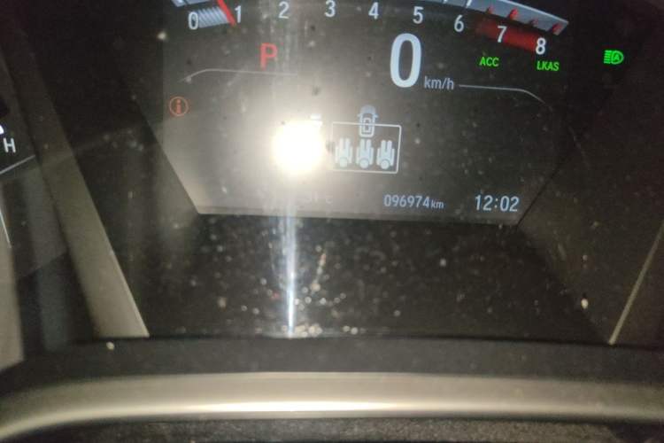 Used Honda Breeze 2020 240TURBO CVT Two-Wheel Drive Prestige Edition Odometer Close Up
