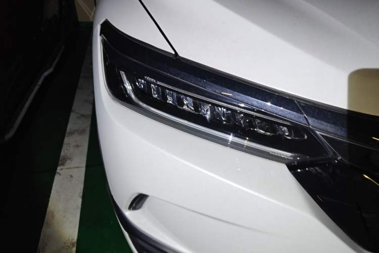 Used Honda Breeze 2020 240TURBO CVT 2WD Luxury Edition Right Front Headlight