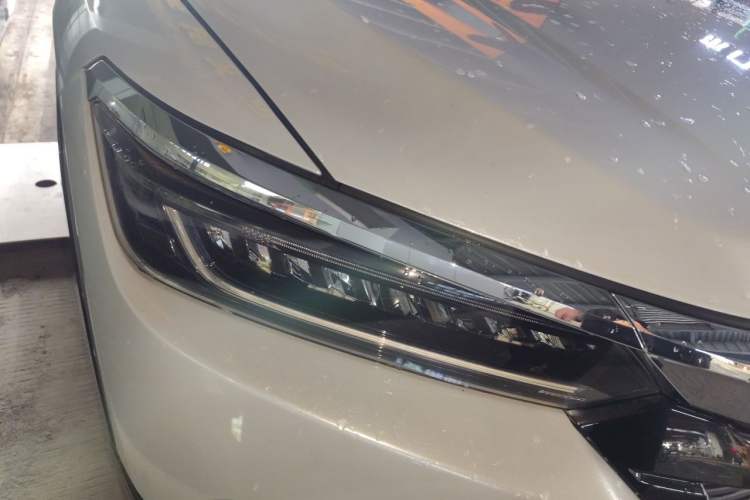 Used Honda Breeze 2020 240TURBO CVT Two-Wheel Drive Prestige Edition Right Front Headlight