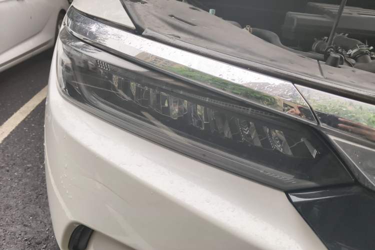Used Honda Breeze 2020 240TURBO CVT Two-Wheel Drive Prestige Edition Right Front Headlight