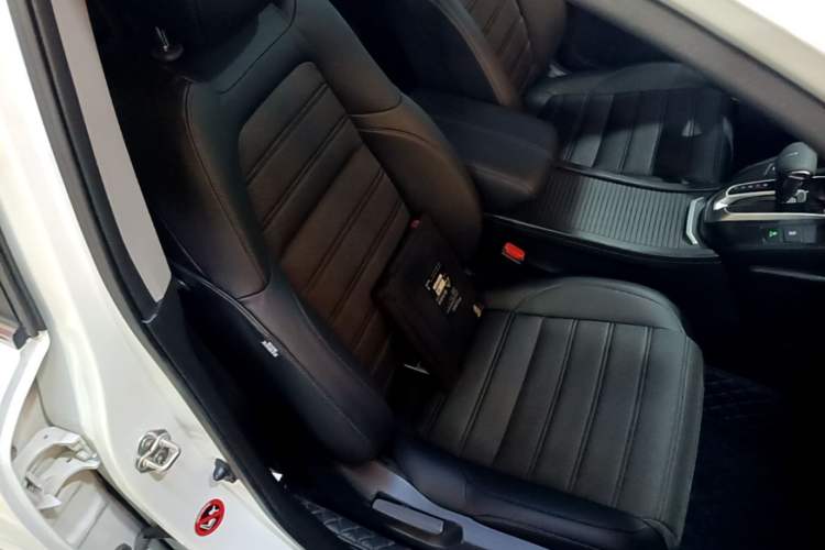 Used Honda Breeze 2020 240TURBO CVT 2WD Luxury Edition Right Front Seat