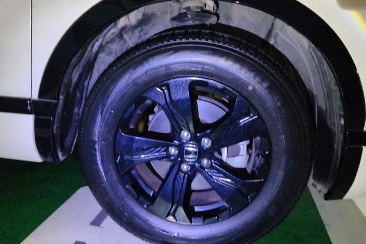 Used Honda Breeze 2020 240TURBO CVT Two-Wheel Drive Prestige Edition Right Front Wheel Hub