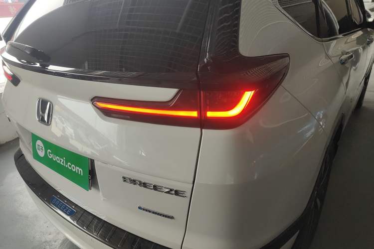 Used Honda Breeze 2020 Rui Hybrid 2.0L Two-Wheel Drive Rui Luxury Edition Right Rear Taillight