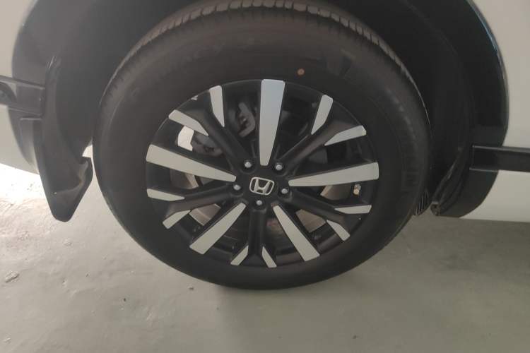 Used Honda Breeze 2020 Rui Hybrid 2.0L Two-Wheel Drive Rui Luxury Edition Right Rear Wheel Hub