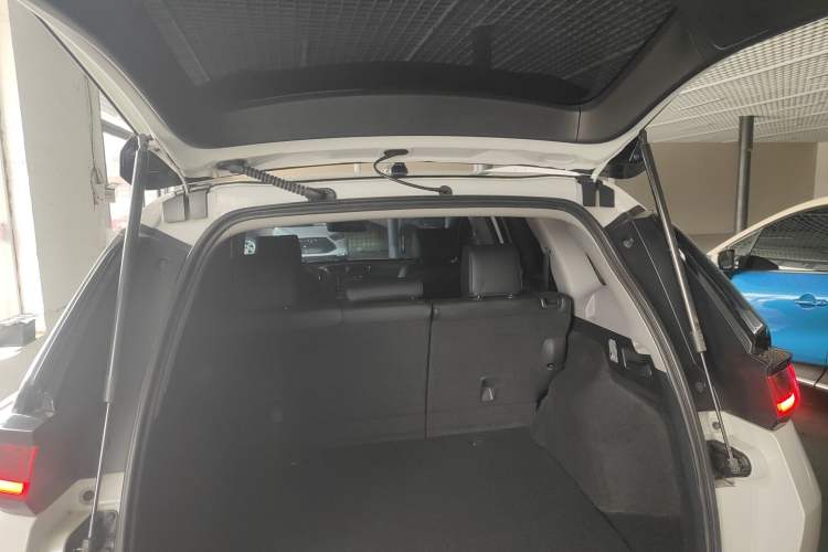 Used Honda Breeze 2020 Rui Hybrid 2.0L Two-Wheel Drive Rui Luxury Edition Trunk