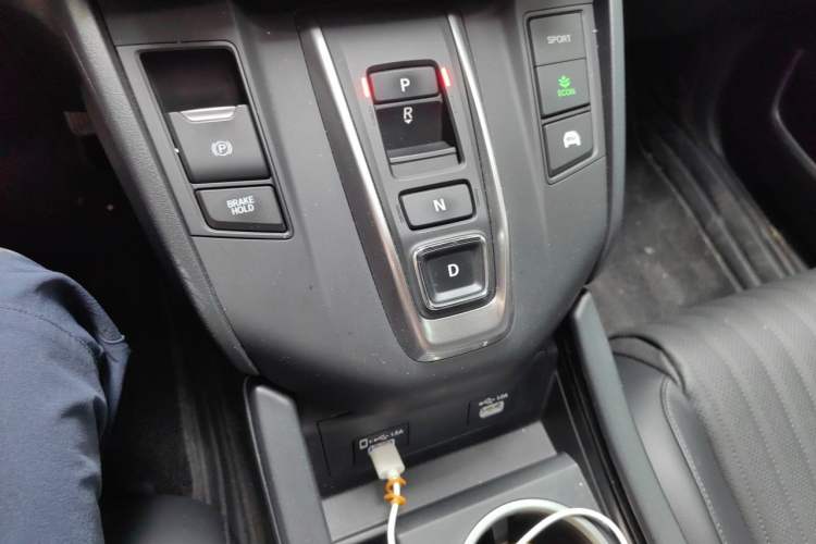 Used Honda Breeze 2021 Rui Hybrid 2.0L 2WD Rui Prestige Edition Gear Lever