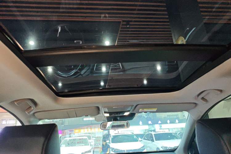 Used Honda Breeze 2021 240TURBO CVT Two-Wheel Drive Smart Enjoyment Version Headliner