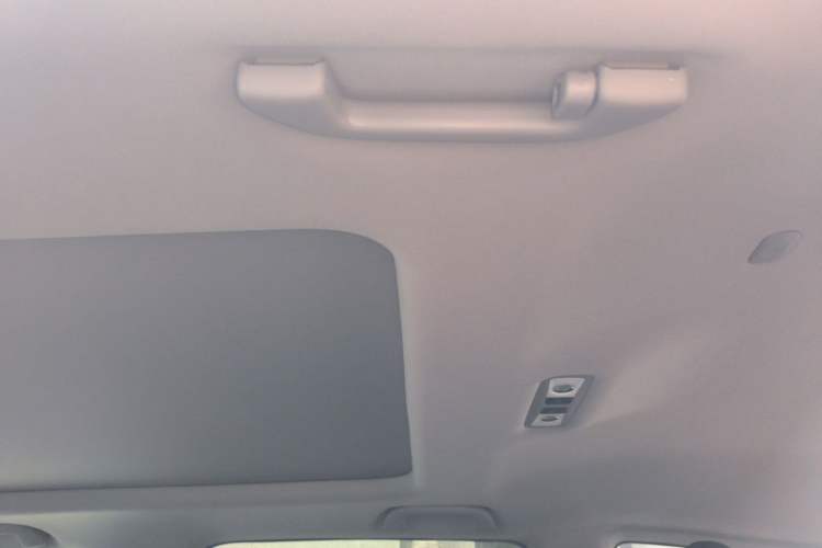 Used Honda Breeze 2021 240TURBO CVT Two-Wheel Drive Smart Enjoyment Version Headliner
