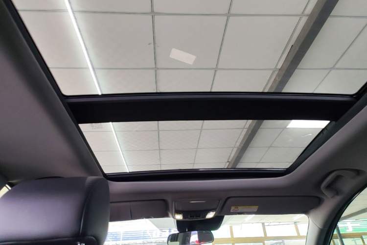 Used Honda Breeze 2021 240TURBO CVT 2WD Luxury Edition Headliner